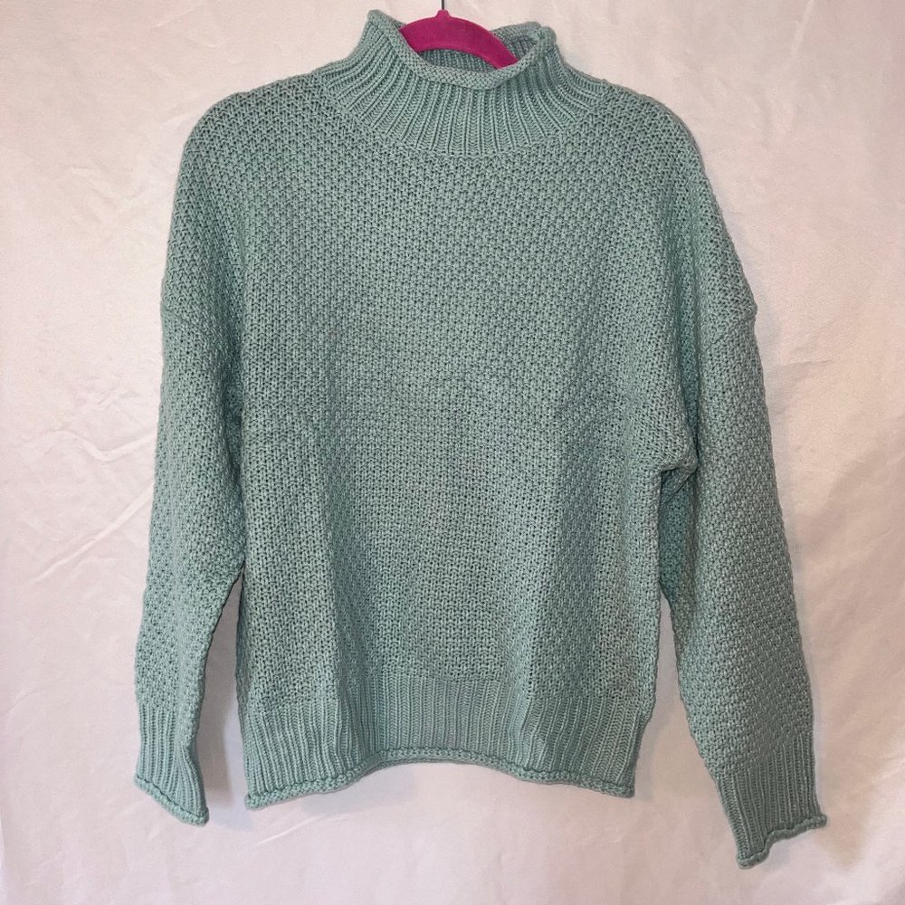 NWT Zesica Aqua Sweater Size S